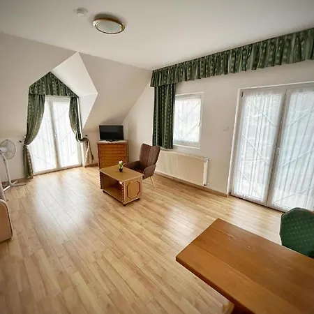 Kwatera prywatna Fonix Wellness ** Apartman