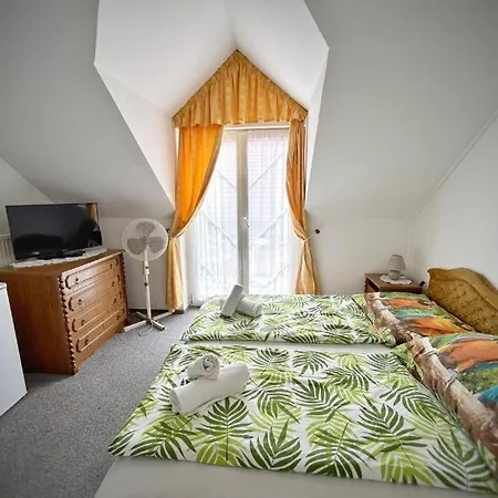 Kwatera prywatna Fonix Wellness ** Apartman