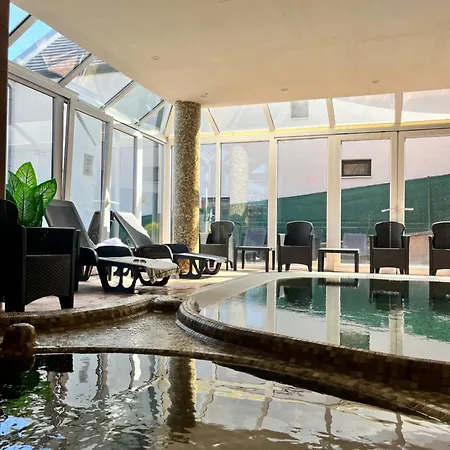 Fonix Wellness ** Apartman Heviz