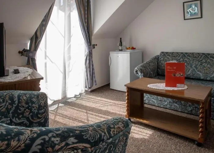 Kwatera prywatna Fonix Wellness ** Apartman Héviz