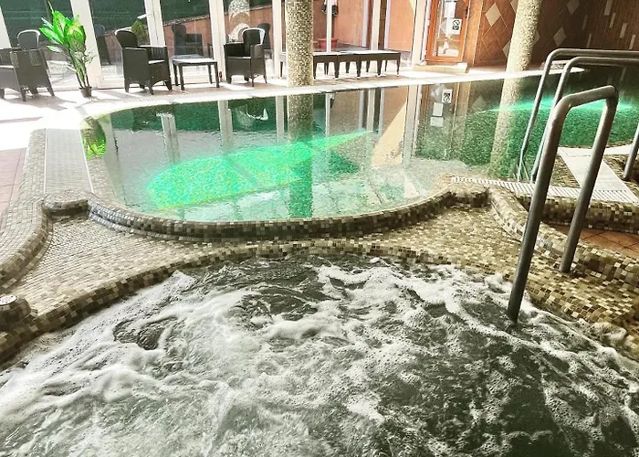 Kwatera prywatna Fonix Wellness ** Apartman Héviz