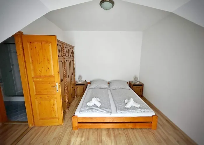 Fonix Wellness ** Apartman Séjour chez l'habitant